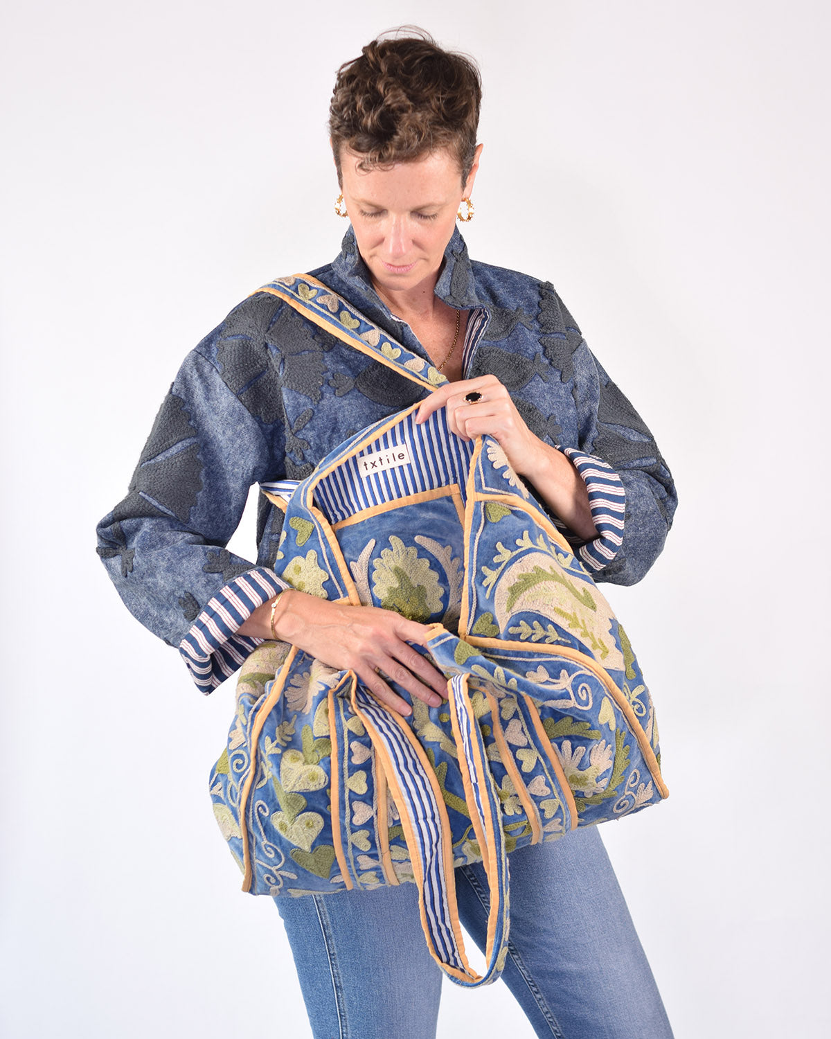 Velvet Suzani Embroidered Oversized Tote Bag - 02