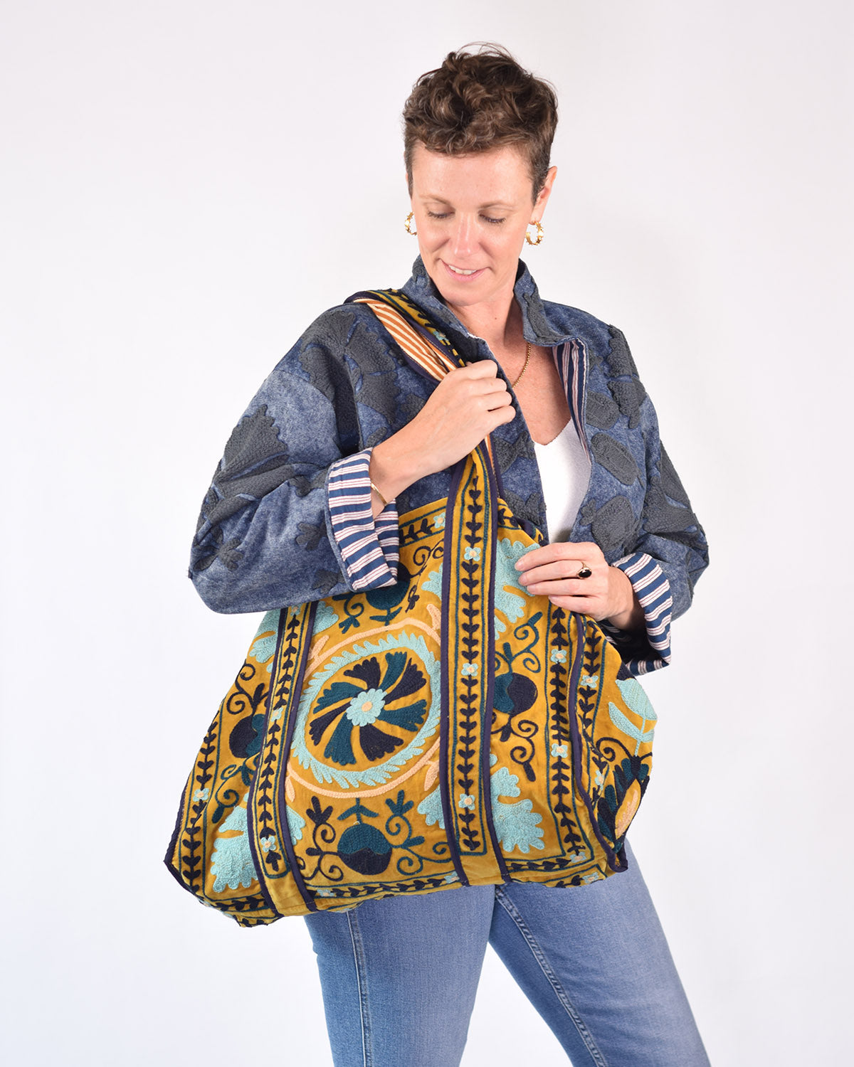 Velvet Suzani Embroidered Oversized Tote Bag - 09