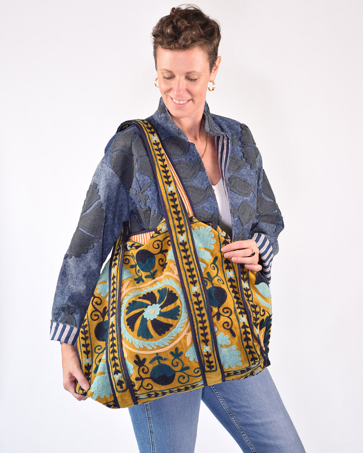 Velvet Suzani Embroidered Oversized Tote Bag - 09