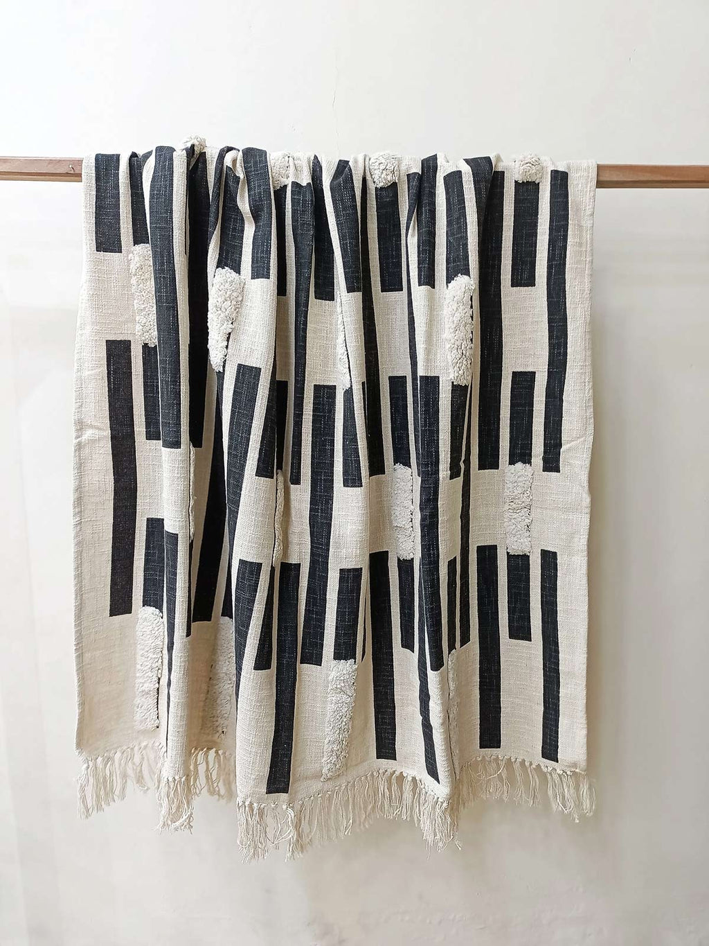 Eyda Homes Hand Blocked Tufted Throw image 3