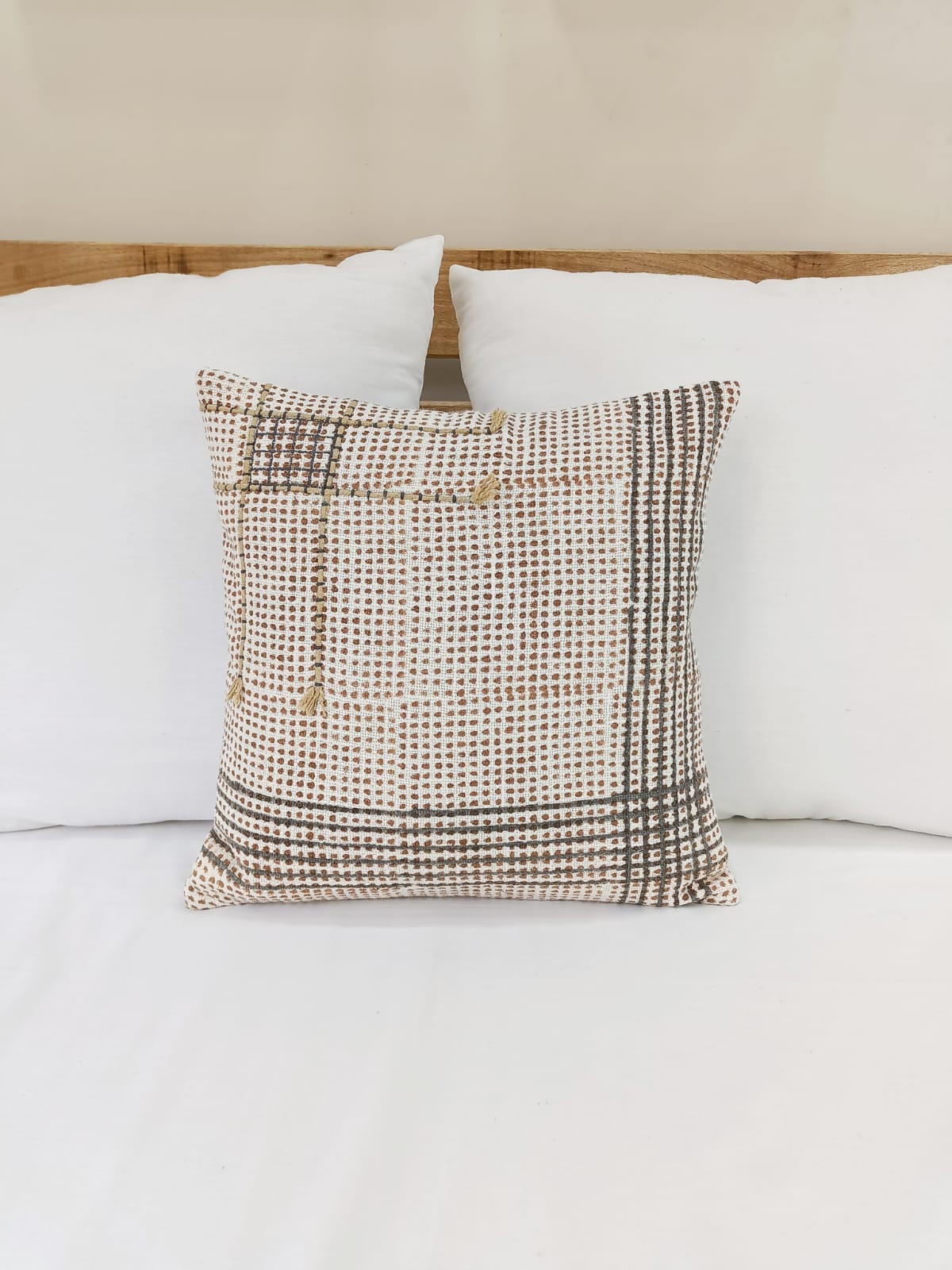 Eyda Homes YATI Pillow image 0