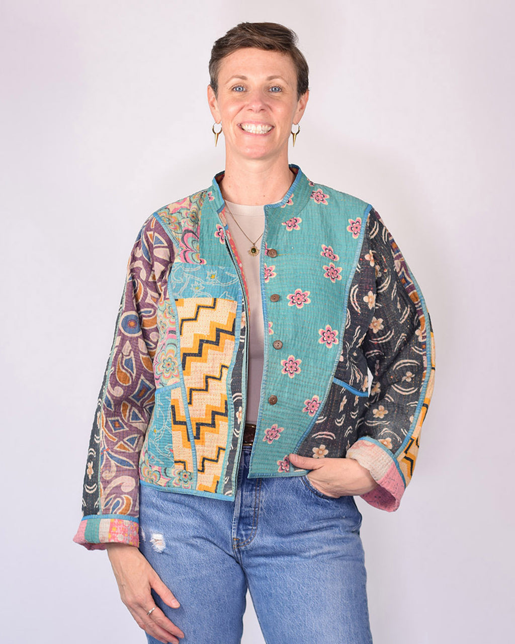 Sofie Cropped Quilted Reversible Patchwork Kantha Jacket - 02