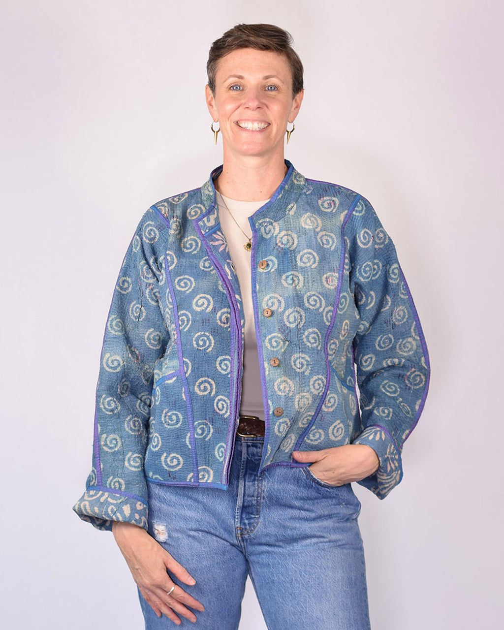 Sofie Cropped Quilted Reversible Patchwork Kantha Jacket -15