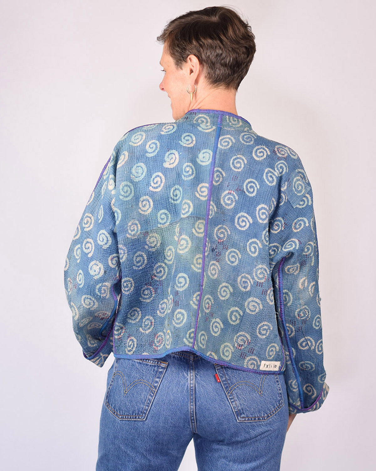 Sofie Cropped Quilted Reversible Patchwork Kantha Jacket -15