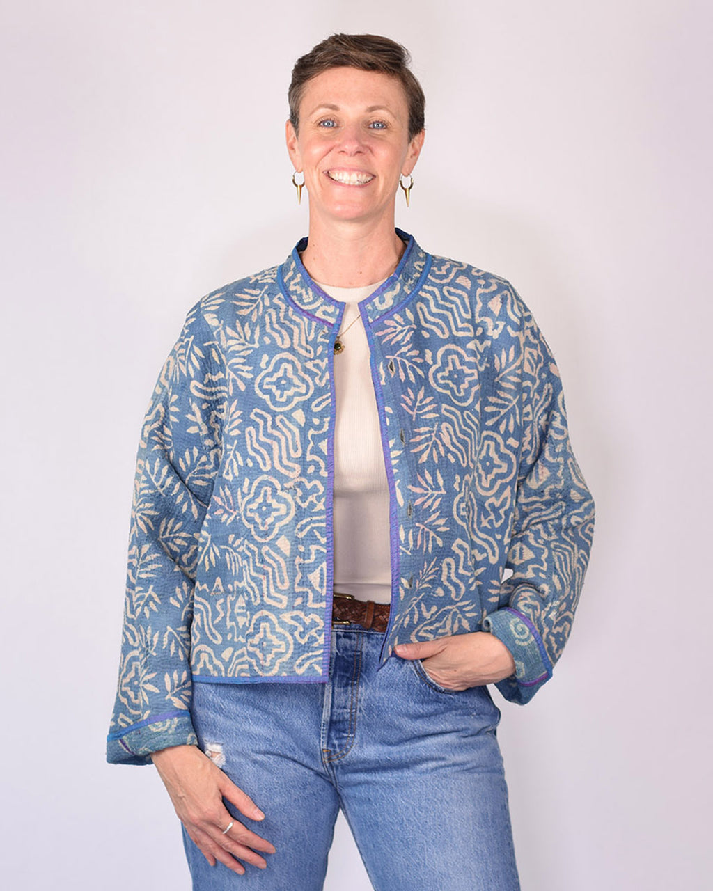 Sofie Cropped Quilted Reversible Patchwork Kantha Jacket -15