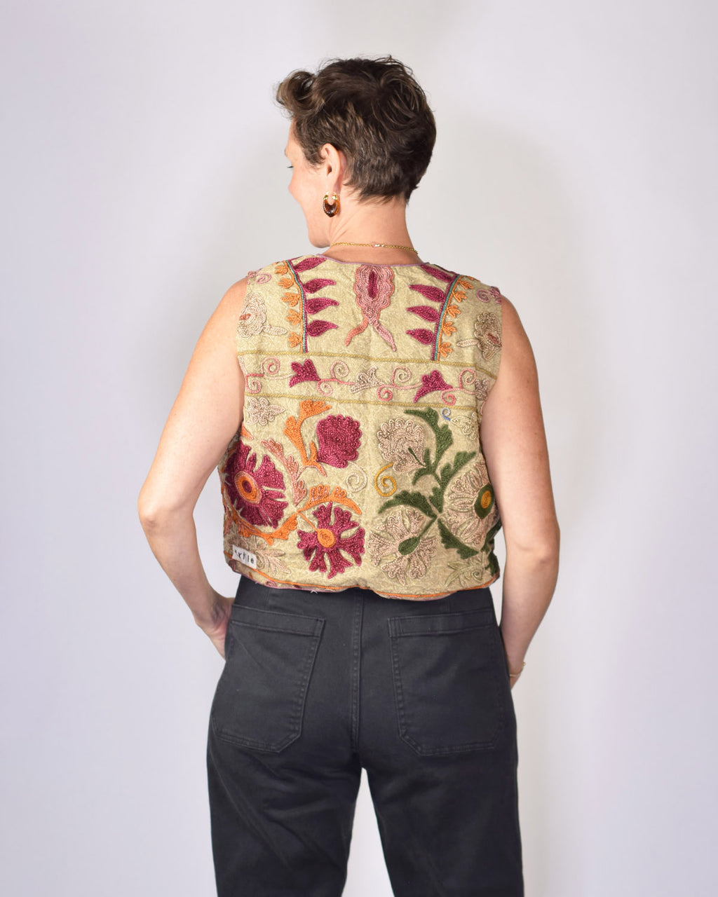 Cassie Embroidered Vest - 09