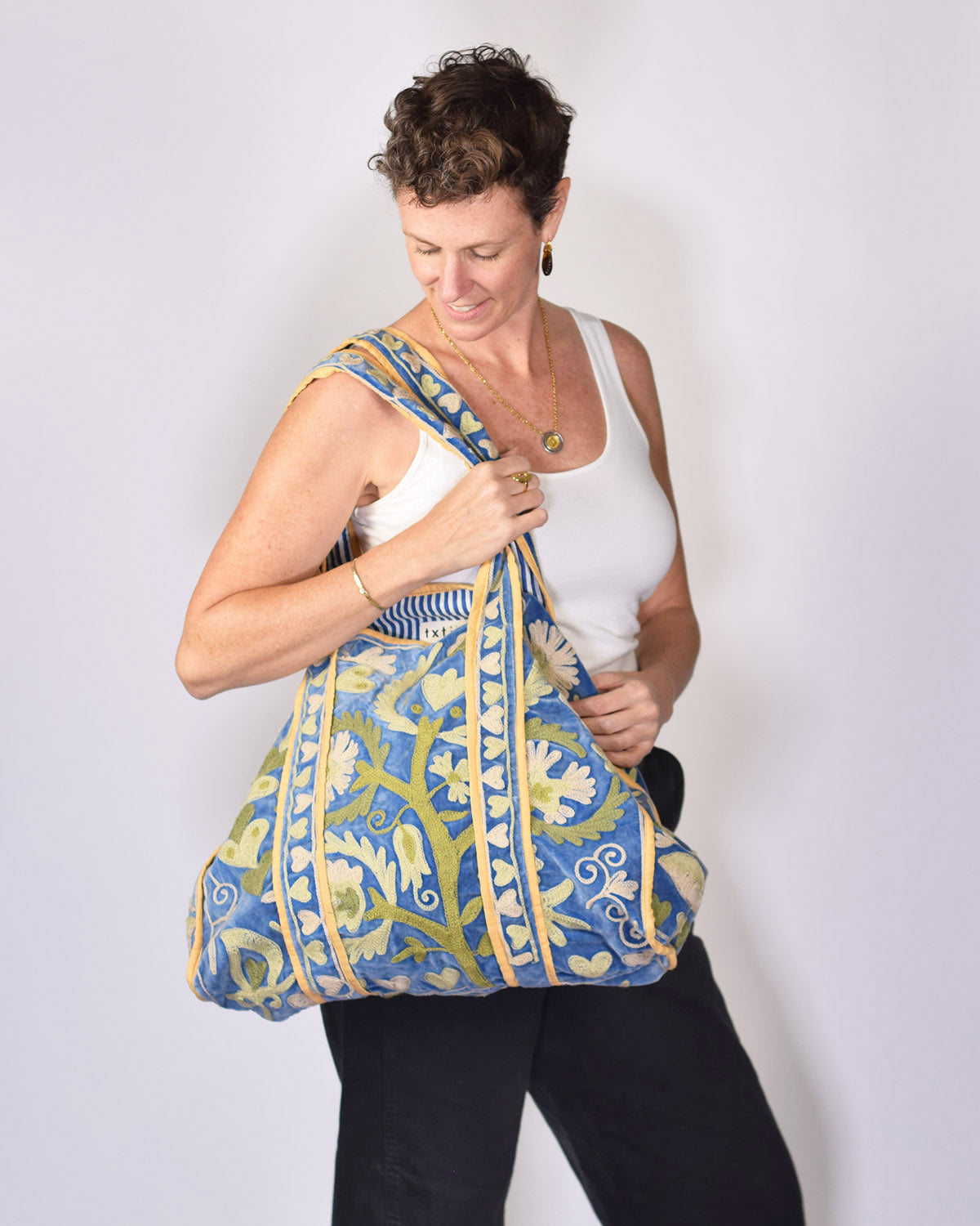 Velvet Suzani Embroidered Oversized Tote Bag - 02