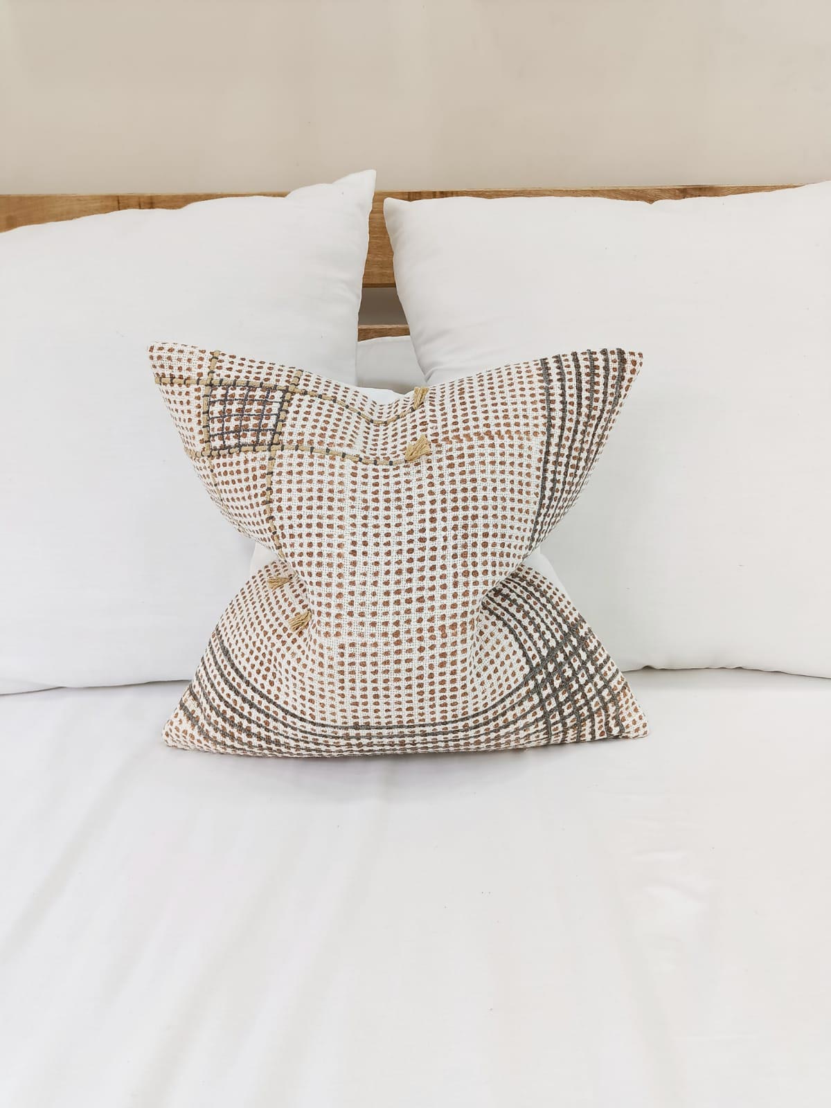 Eyda Homes YATI Pillow image 2