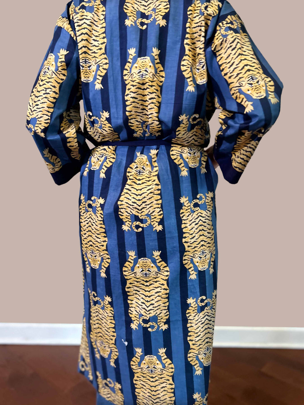 Lightweight Cotton Robe - Blue Tiger image 6